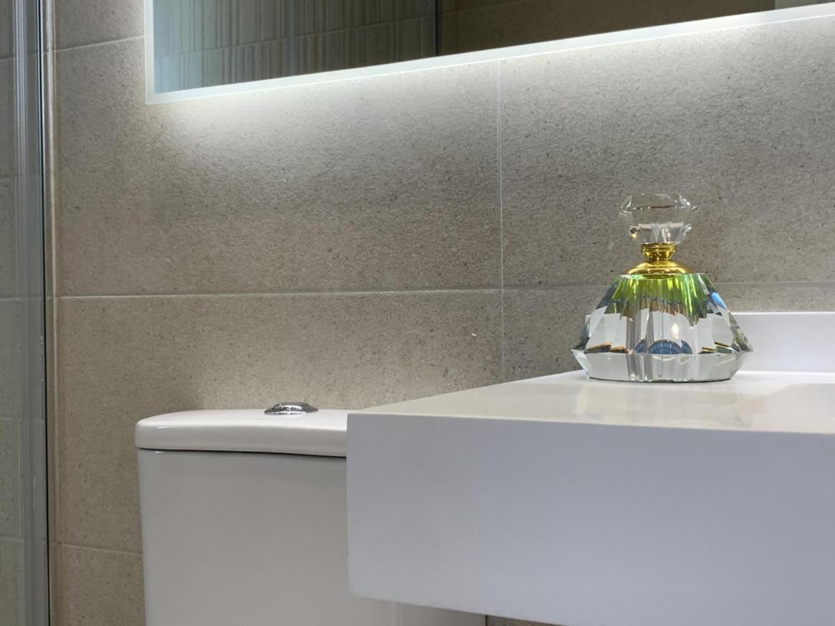 Sitges Spaces Oasis Suites- 4 Bedroom, 4 Ensuite Bathrooms, Terrace, Pool, Sitges Centre Exterior photo